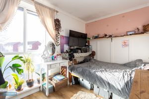 Bedroom- click for photo gallery